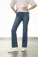 شلوار جین Flare زنانه W2280 - Image 2